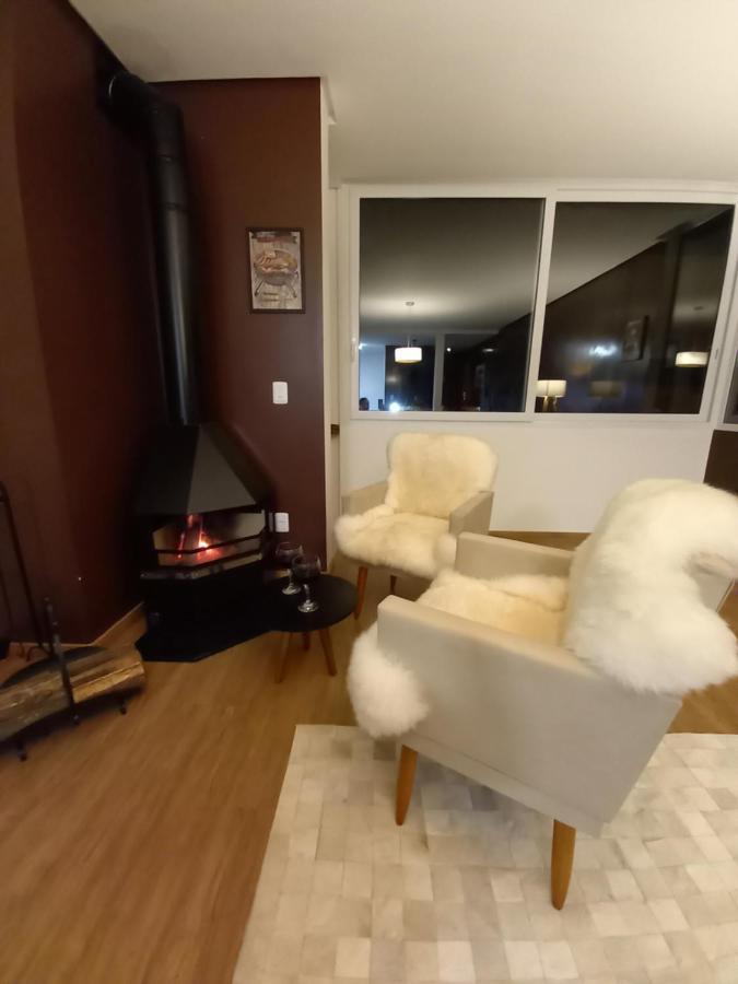 Gramado - Apartamento Aconchegante Com Lareira E Churrasqueira Extérieur photo